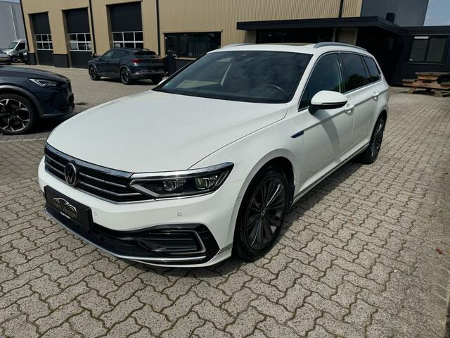 Volkswagen PASSAT Variant 1.4 TSI PHEV GTE Business leer, pano, cruise, memory stoelen