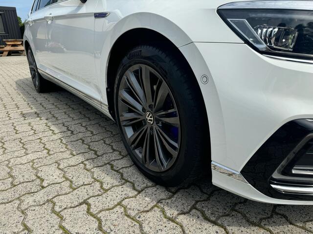 Volkswagen PASSAT Variant 1.4 TSI PHEV GTE Business leer, pano, cruise, memory stoelen