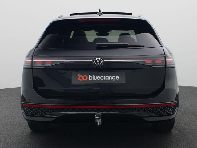 Volkswagen PASSAT Variant 1.5 eHybrid R-Line Edition 272PK DSG Matrix led, trekhaak, adaptive cruise, side assist, schuif-kanteldak, keyless, elek. bedienbare achterklep, stoelverwarming voor & achter, stuurwielverwarming, 19" lichtmetaal