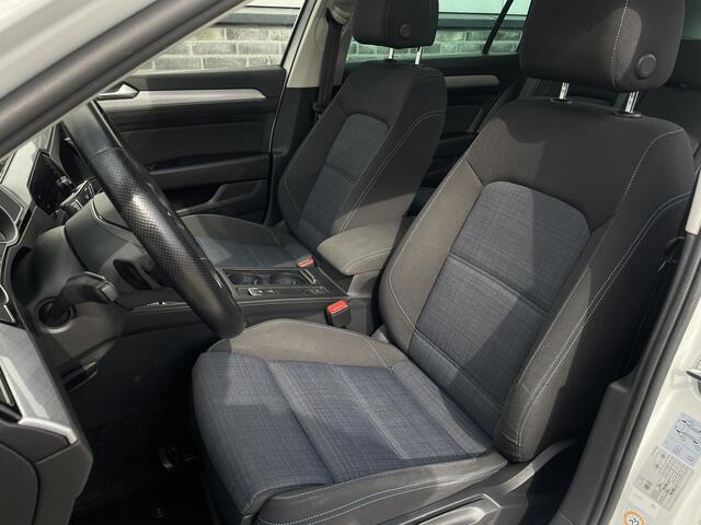Volkswagen PASSAT Variant 1.4 TSI PHEV GTE Business | Pano | Elek. Trekhaak | Camera | Carplay | Navi | LED