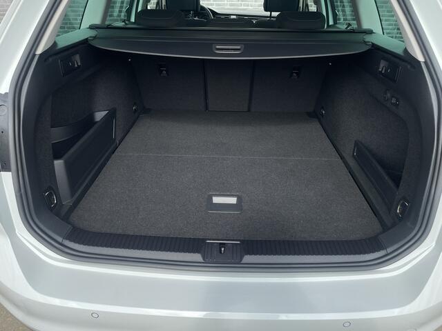 Volkswagen PASSAT Variant 1.4 TSI PHEV GTE Business | Pano | Elek. Trekhaak | Camera | Carplay | Navi | LED