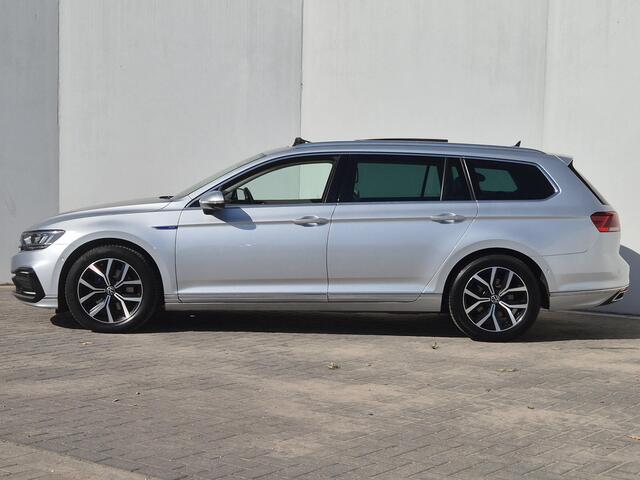 Volkswagen PASSAT Variant 1.4 TSI PHEV GTE Business Automaat / Leder-pakket / Glazen schuif- en kanteldak / Trekgewicht 1600 kg / Apple Carplay Android Auto / Rondomzicht camera / Adaptief CC / Stoelverwarming / Dynaudio soundsysteem /