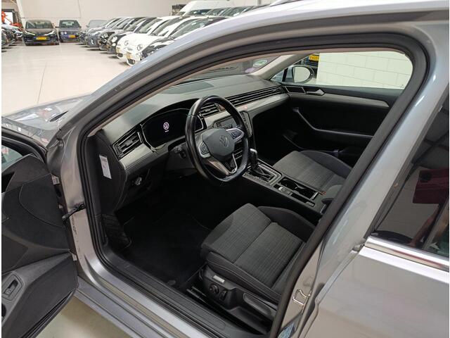 Volkswagen PASSAT Variant 1.5 TSI Business Ecc | Pdc | virual cockpit | Trekhaak