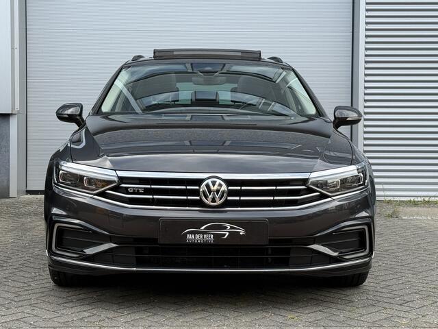 Volkswagen PASSAT Variant 1.4 TSI PHEV GTE Business | Panoramadak | Stoelmassage | Apple Carplay | Trekhaak
