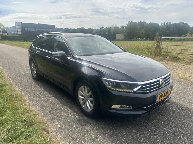Volkswagen PASSAT 1.4 TSI ACT DSG Camera Trekhaak