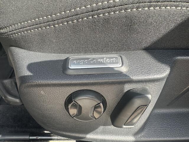 Volkswagen PASSAT Variant 1.4 TSI ACT Comfortline | Nieuw Binnen | Navigatie | Trekhaak | APK 29-03-2026 |