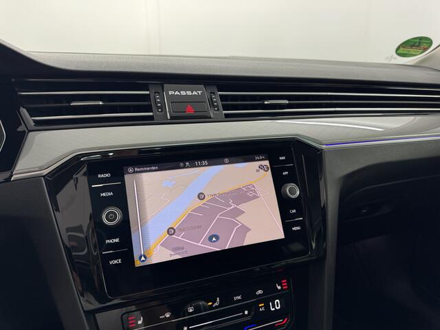 Volkswagen PASSAT 1.4 TSI PHEV GTE / Pano / ACC / Camera / Stoelverw
