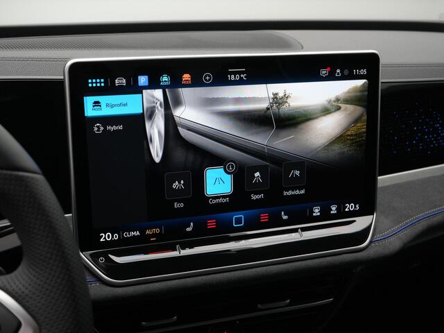 Volkswagen PASSAT Variant 1.5 eHybrid 272 pk DSG R-Line Edition | Trekhaak | IQ Light | Adaptive Cruise | Park Assist | ErgoActive voorstoelen | Black Style Pakket | 19 inch