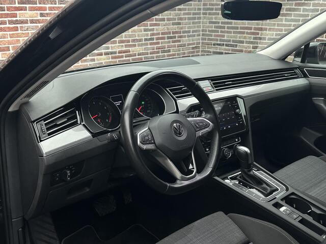 Volkswagen PASSAT Variant 1.5 TSI Comfort Business Trekhaak Elektrische stoelen Dealer Ondrh