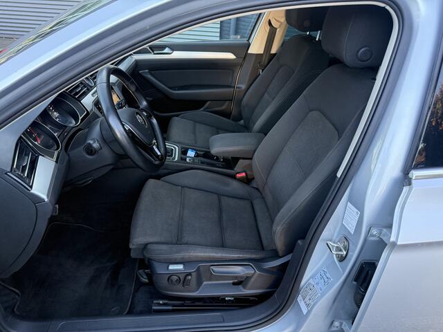 Volkswagen PASSAT Variant 1.4 TSI ACT Comfortline Business Trekhaak,Clima,Navi,18inch Bj 2018 Dealer onderhouden !!