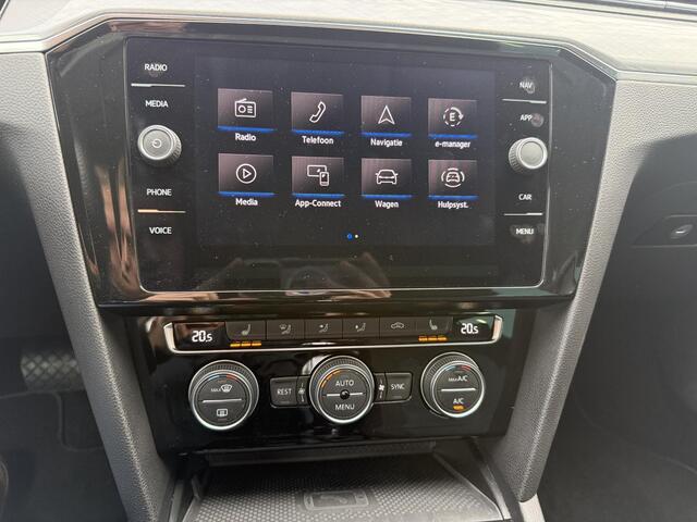 Volkswagen PASSAT Variant 1.4 TSi 218 Pk Automaat PHEV GTE Business | Adaptive Cruise | Camera | Trekhaak | Camera | Stoel Verwarming | Carplay | Navigatiesysteem | 18 Inch | 60.580 Km