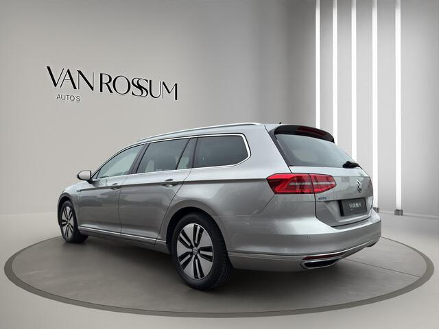 Volkswagen PASSAT Variant 1.4 TSI GTE Highline | Leder Stoel en verwarmd | Head-up | Trekhaak Wegklap | Pano |