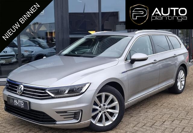 Volkswagen PASSAT Variant 1.4 TSI GTE Connected Series Plus | Zeer Nette Staat! | NL AUTO | Volledig Dealeronderhouden! | Elektrisch Glazen Panorama-dak | Leer | Stoelverwarming | Ergo Comfort Stoel | Dynaudio | Adaptive Cruise Control |Parkeersensoren Voor en Achter | 2 S