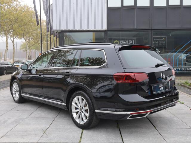 Volkswagen PASSAT Variant GTE 1.4 TSI PHEV 218PK | Panodak | Head-up | Keyless | IQ Light Matrix LED | Achteruitrijcamera | Trekhaak | Elektrische kofferklep |