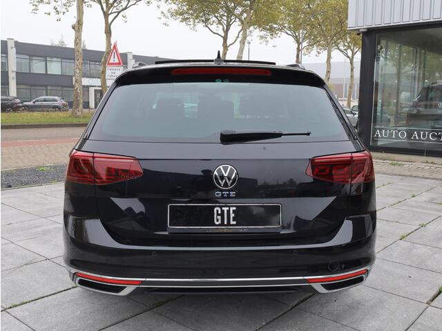 Volkswagen PASSAT Variant GTE 1.4 TSI PHEV 218PK | Panodak | Head-up | Keyless | IQ Light Matrix LED | Achteruitrijcamera | Trekhaak | Elektrische kofferklep |