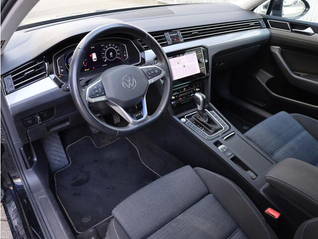 Volkswagen PASSAT Variant GTE 1.4 TSI PHEV 218PK | Panodak | Virtual | Achteruitrijcamera | Elektrische kofferklep | Getint Glas | Carplay/Android |