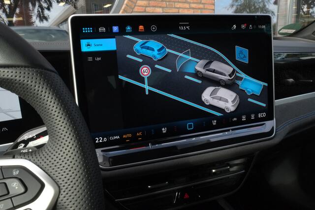 Volkswagen PASSAT Variant 1.5 eHybrid 272pk R-Line Edition Trekhaak, 360° Camera, Headup display