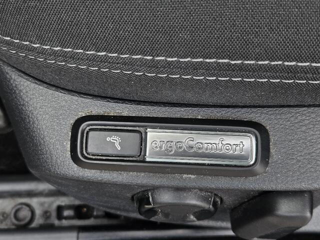 Volkswagen PASSAT Variant 2.0 TSI Business + PANO DAK + LED + MASSAGE + CAMERA
