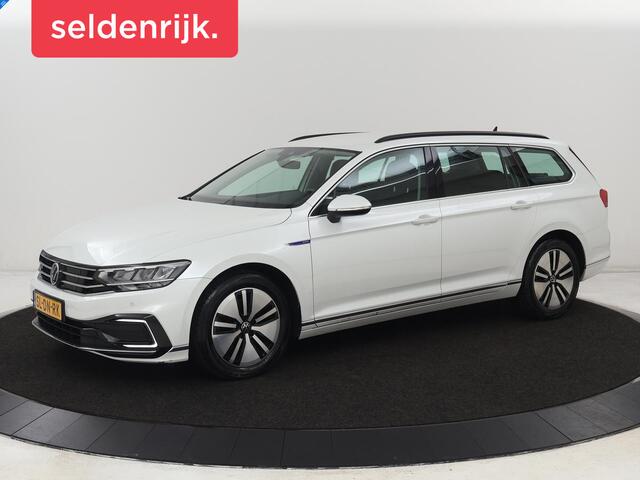 Volkswagen PASSAT 1.4 TSI PHEV GTE | Stoelverwarming | Massage | Camera | Adaptive cruise | Carplay | Matrix LED | Navigatie | Plug In