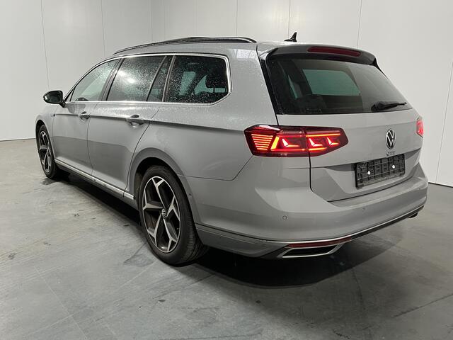 Volkswagen PASSAT Variant 1.4 TSI PHEV GTE Business / AUTOMAAT/ PANO/ LEDER/ ADAPT. CRUISE/ DIGITAL DASH/ APP-CONNECT/ NAVI/ PARK. SENSOREN + CAMERA/ CLIMA/ STOEL-STUUR VERWARM.