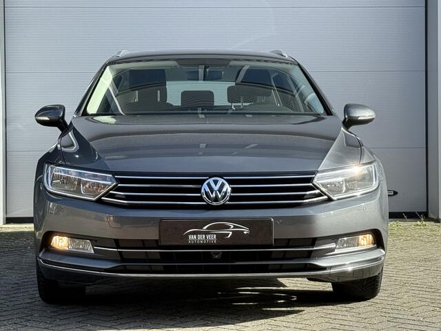 Volkswagen PASSAT Variant 1.4 TSI ACT Connected Series Plus | 360 Camera | Trekhaak | Navigatie