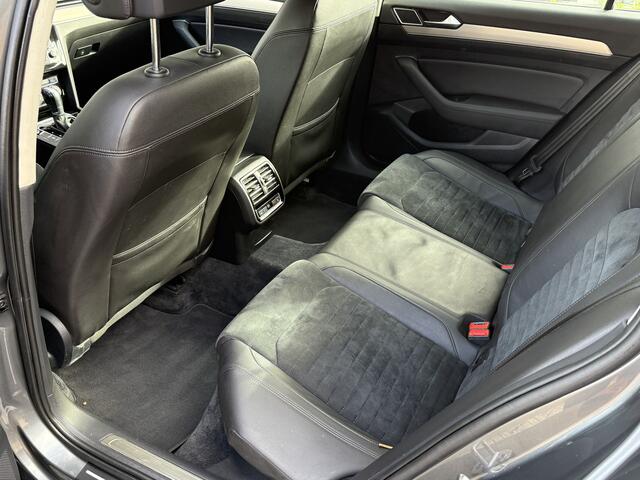 Volkswagen PASSAT Variant 1.4 TSI ACT Connected Series Plus | 360 Camera | Trekhaak | Navigatie