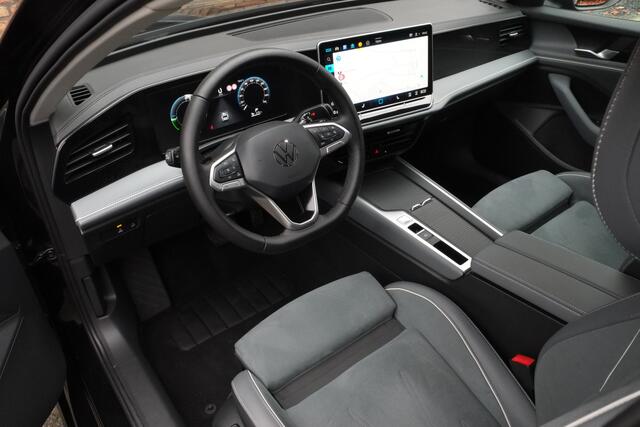 Volkswagen PASSAT Variant 1.5 eHybrid Elegance Business Trekhaak