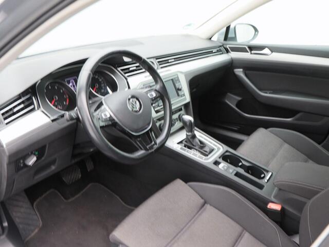 Volkswagen PASSAT 1.5 TSi 150 Pk Automaat Comfortline | Adaptive Cruise | Climate Control | Bluetooth | 16 Inch | 96.708 Km!