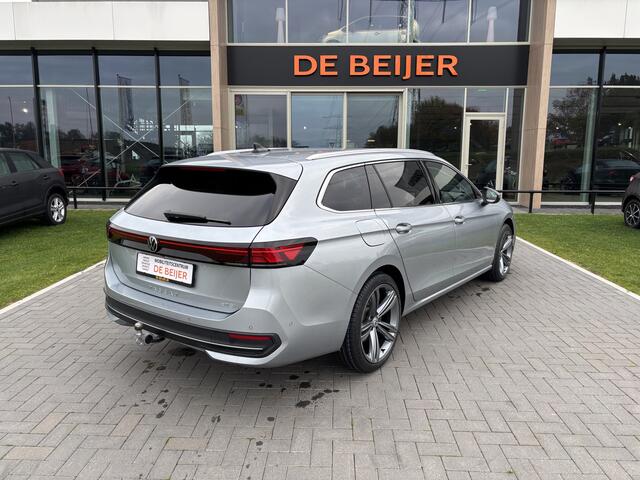 Volkswagen PASSAT Variant 1.5 eTSI 150pk Elegance Trekh. I Navigatie I Camera