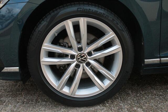 Volkswagen PASSAT Variant 1.4 TSI PHEV GTE | Pano | Camera | ACC