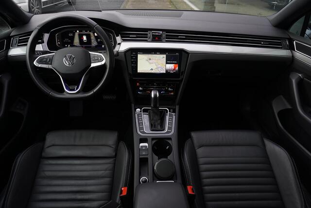 Volkswagen PASSAT Variant 1.4 TSI PHEV GTE Business | Nappa Leder | Pano | Trekhaak | Camera | Navi | Head-up | ACC | 18"