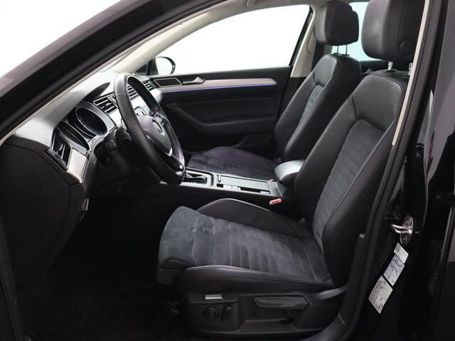 Volkswagen PASSAT Variant 1.4 TSI GTE | ACC | Pano | Navigatie!