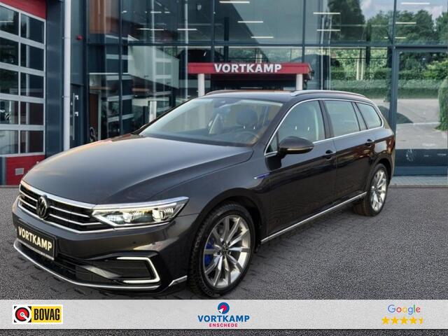 Volkswagen PASSAT 1.4 TSI DSG GTE TREKHAAK/CAMERA/NAVI/ACC/STOELVERW/E-KLEP