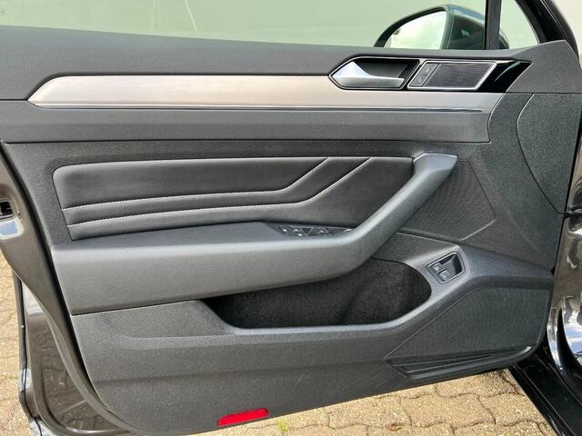 Volkswagen PASSAT 1.4 PHEV GTE, Highline, Virtual dashboard, Nappa leder, Matrix