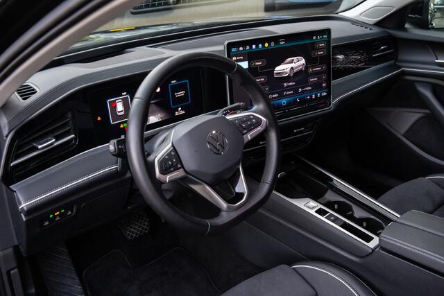 Volkswagen PASSAT Variant 1.5 eTSI Elegance Business , Adap. cruise, Head-up display, Massage stoelen,