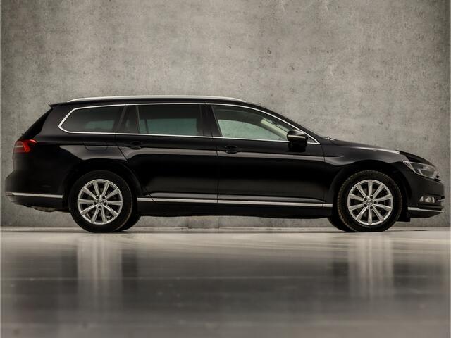 Volkswagen PASSAT Variant 1.4 TSI ACT Highline R Sport 150Pk Automaat (VIRTUAL COCKPIT, APPLE CARPLAY, LEDER/ALCANTARA, GROOT NAVI, CLIMATE, STOELVERWARMING, SPORTSTOELEN, GETINT GLAS, CAMERA, KEYLESS, ADAPTIVE CRUISE, NIEUWE APK, NIEUWSTAAT)