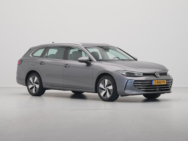 Volkswagen PASSAT Variant 1.5 eTSI 150pk Business Trekhaak Navigatie Camera Acc ARGON 112