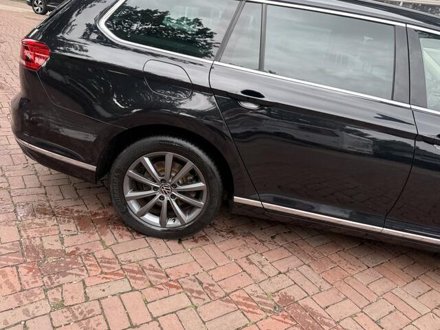 Volkswagen PASSAT Variant 1.4 TSI PHEV GTE Business Navigatie Apple Carplay/Android Auto Camera Parkeersensoren Stoelverwarming Virtual Cockpit Climate Control