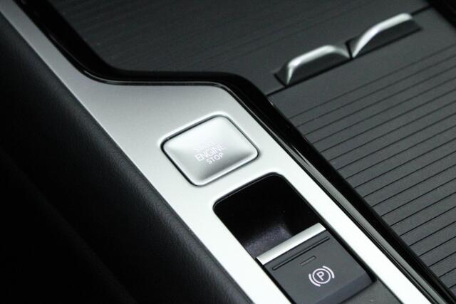 Volkswagen PASSAT Variant 1.5 eTSI 150pk DSG R-Line Edition Camera Keyless Virtual Cockpit Massage Matrix Led Panoramadak