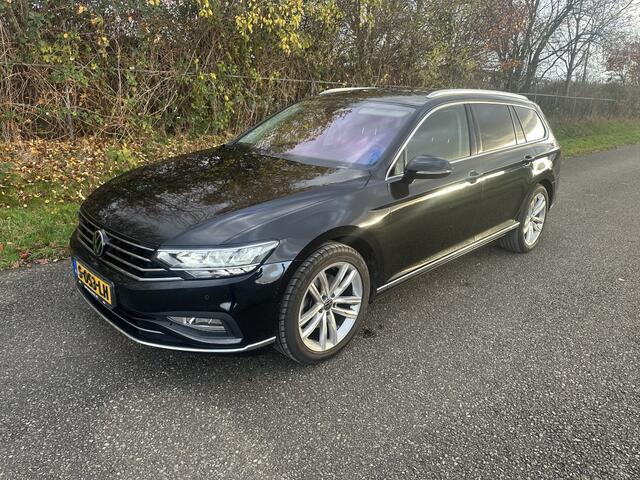 Volkswagen PASSAT 1.5 TSI Elegance dsg Leer/Alcantara