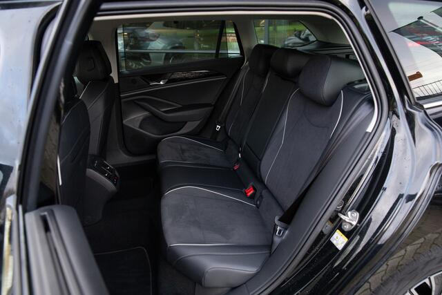 Volkswagen PASSAT Variant 1.5 eTSI Elegance Business , Adap. cruise, Head-up display,