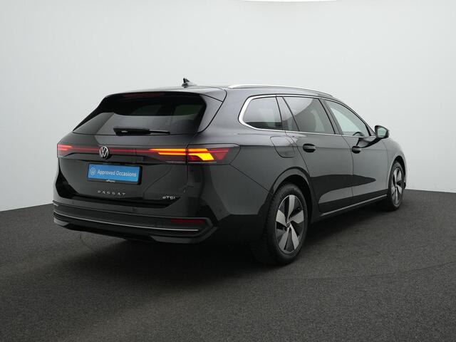 Volkswagen PASSAT Variant 1.5 eTSI 150 pk DSG Business | Trekhaak | 360 camera | Leder/alcantara | Stuur-/stoelverwarming | Massage