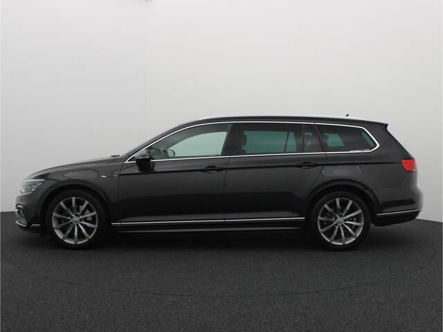 Volkswagen PASSAT Variant 1.5 TSI Elegance Business R FACELIFT / R-LINE / AUTOMAAT / GR NAVI / TREKHAAK / STOELVERW / CAMERA / FULL LED / NL-AUTO
