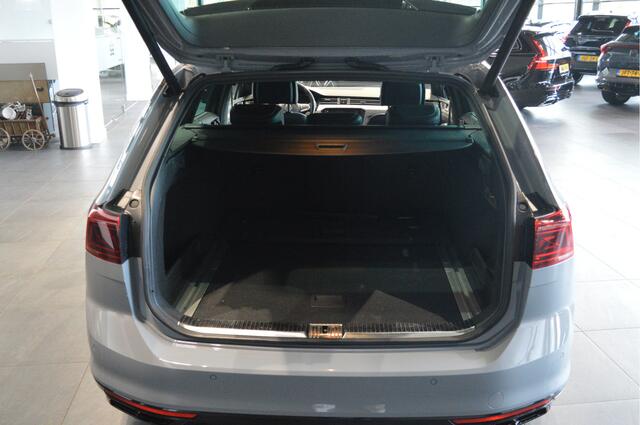 Volkswagen PASSAT Variant 2.0 TSI 4Motion R-LINE Black Style trekhaak 272 pk !!