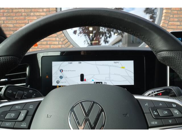 Volkswagen PASSAT Variant 1.5 eHybrid 272pk R-Line Edition Trekhaak, 360° Camera,