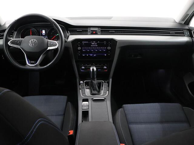Volkswagen PASSAT Variant 1.4 TSI PHEV GTE Business | Parkeercamera | Navigatie | Cruise Control Adaptief | Stoelverwarming |