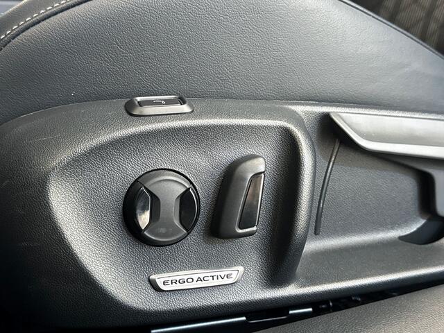 Volkswagen PASSAT Variant 1.5 150pk eTSI R-Line Edition Achteruitrijcamera | Panoramadak | Navigatiesysteem