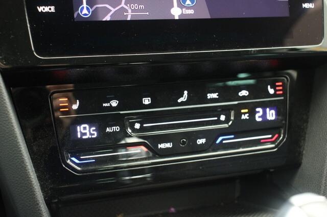 Volkswagen PASSAT Variant 1.4 TSI PHEV GTE Business - Carplay, Navi, Camera, Cruise, Stoelverw. Trekhaak, Massage