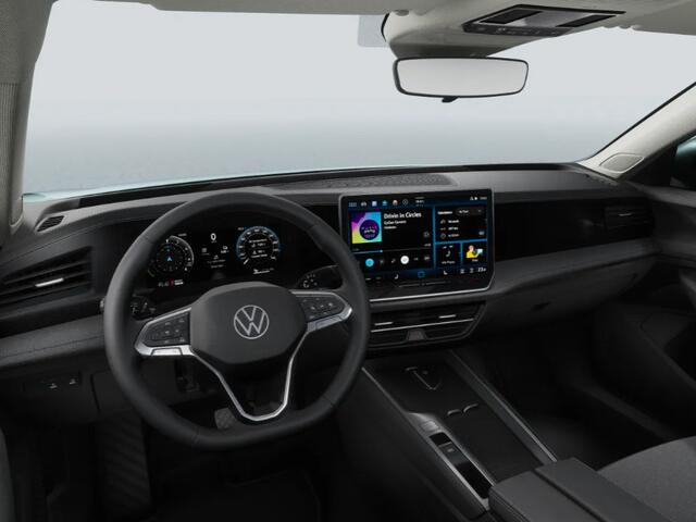 Volkswagen PASSAT Variant R-Line Edition 1.5 eHybrid 204 PK 6 versn. DSG · Achteruitrijcamera · Draadloze telefoonverbinding · Comfort pakket ·