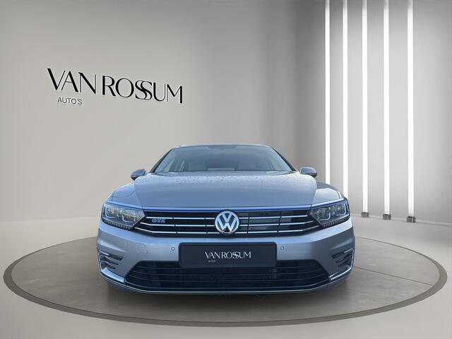 Volkswagen PASSAT Variant 1.4 TSI GTE Highline | Leder Stoel en verwarmd | Head-up | Trekhaak Wegklap | Pano |